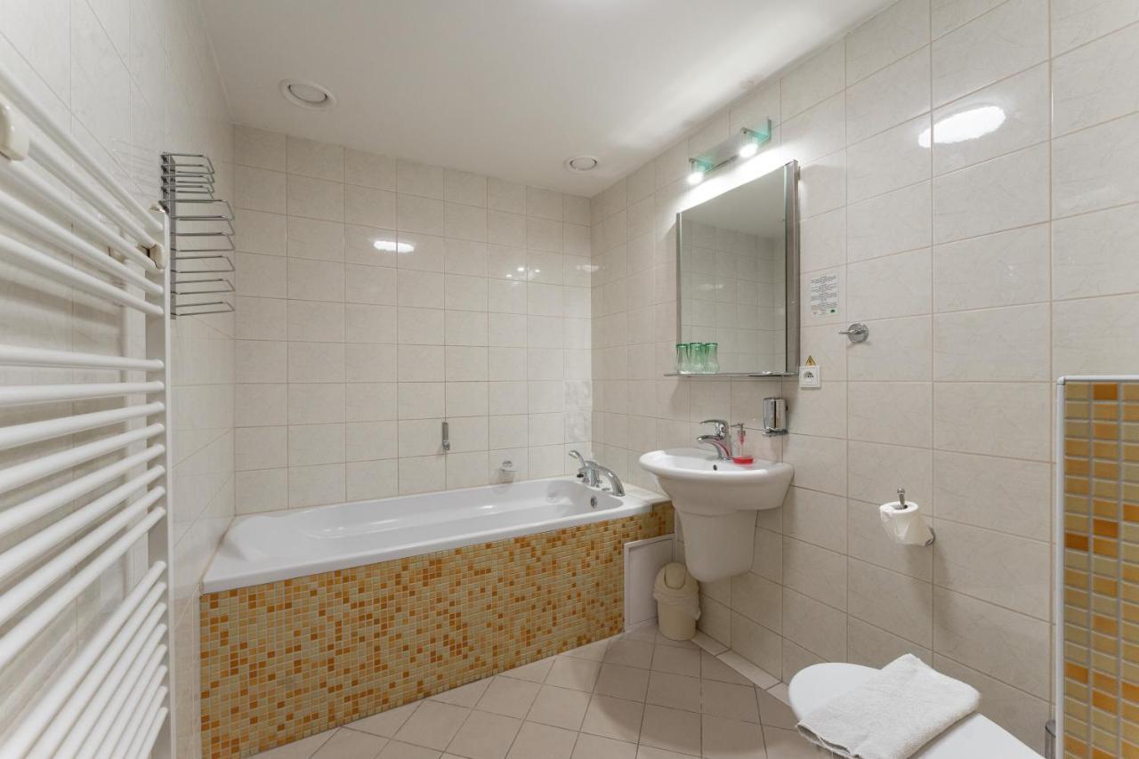 Hotel Amco 자브르제흐 외부 사진