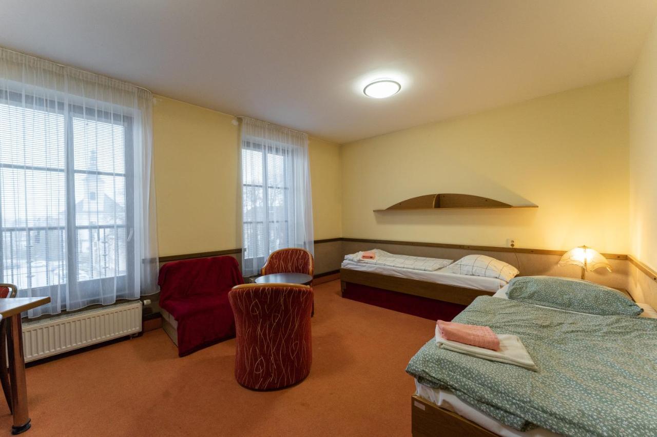 Hotel Amco 자브르제흐 외부 사진