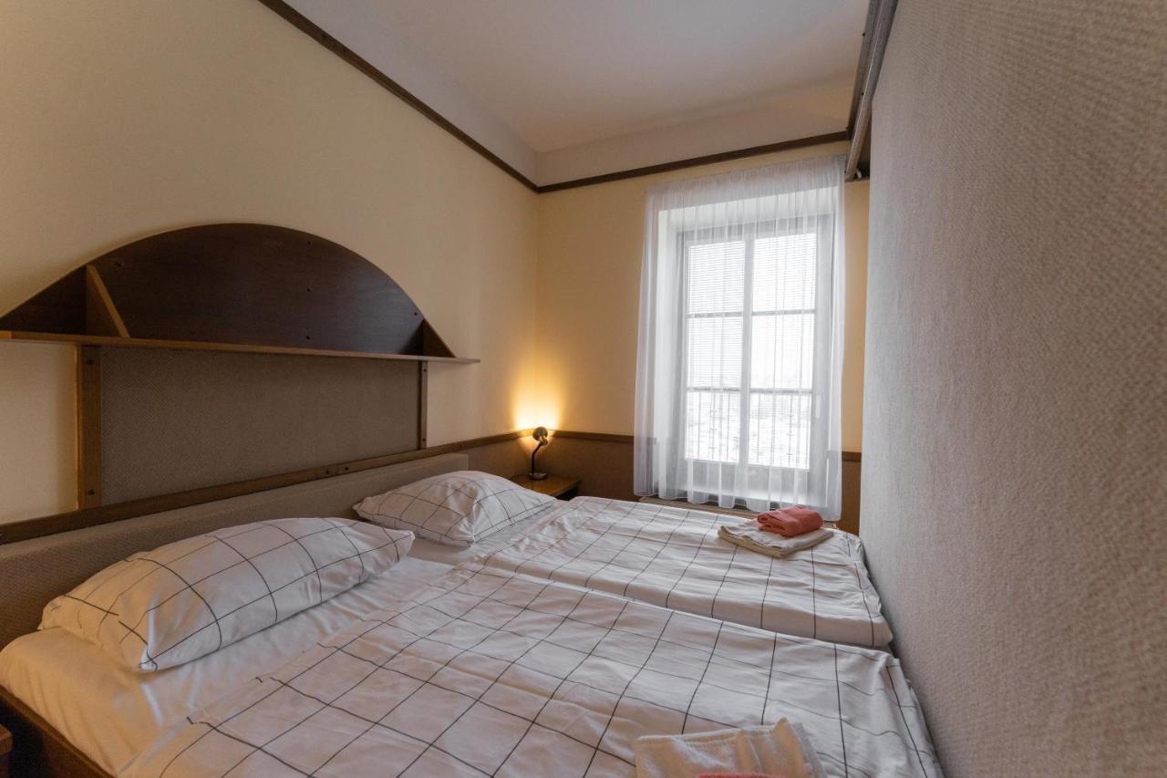 Hotel Amco 자브르제흐 외부 사진