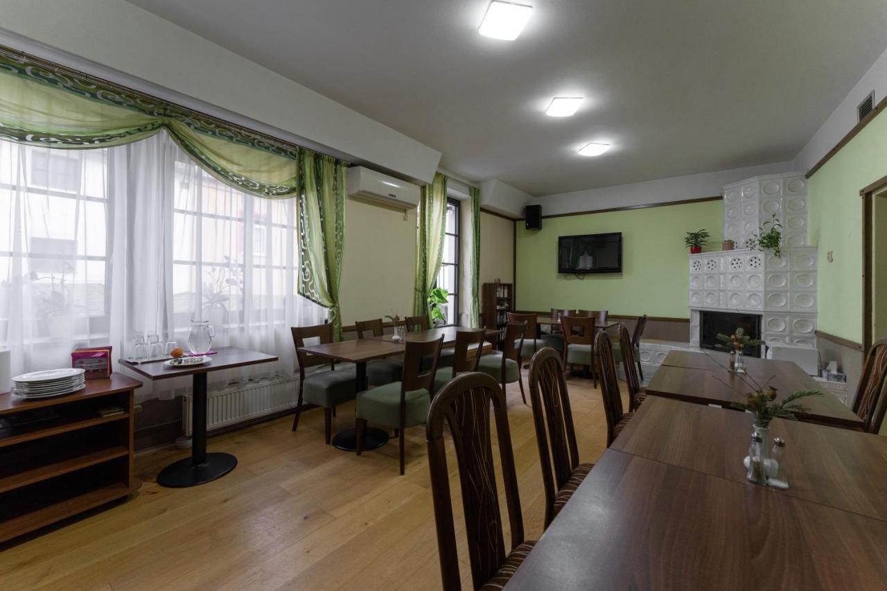 Hotel Amco 자브르제흐 외부 사진